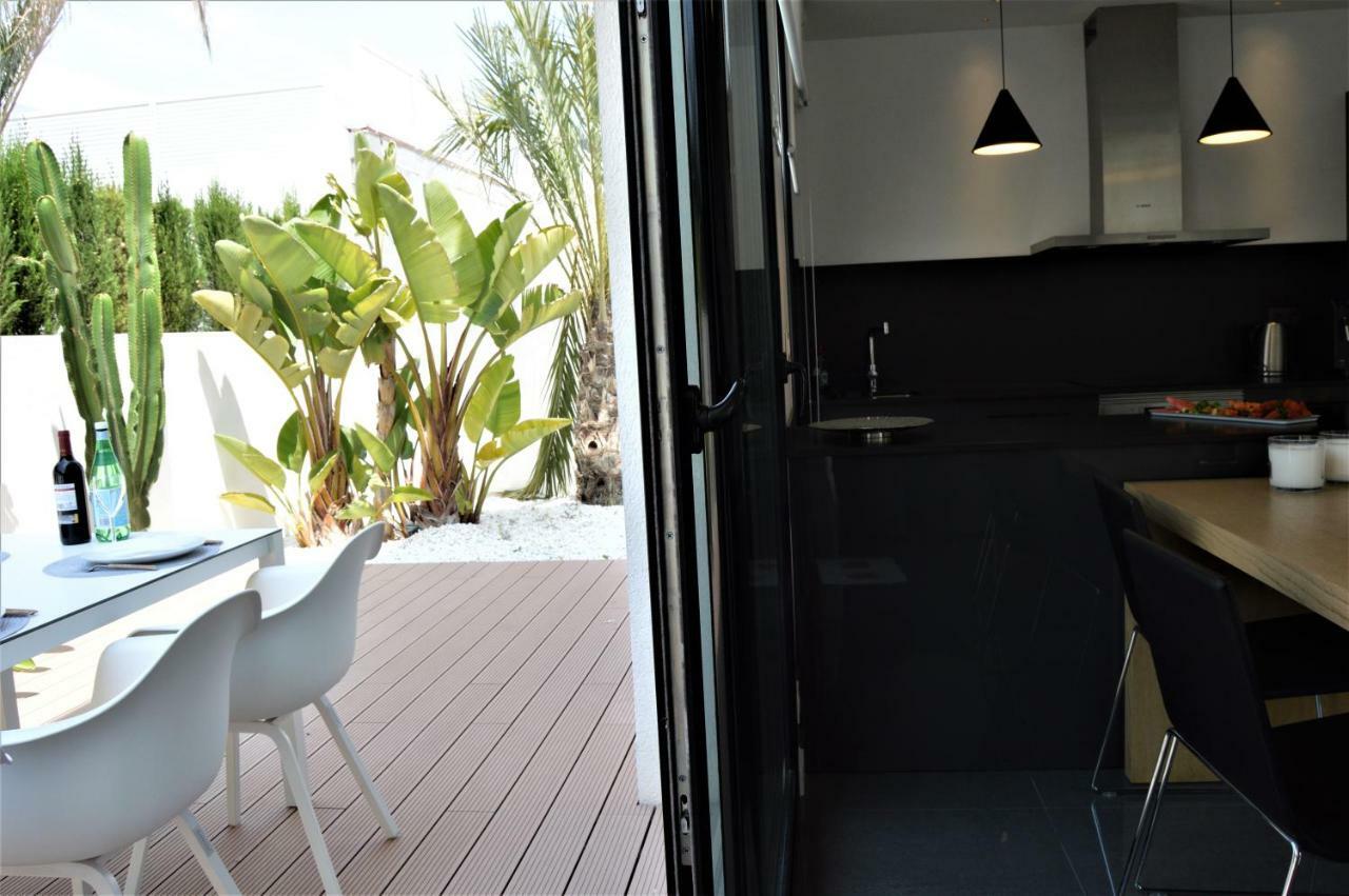Villa With Private Pool Llobregales 外观 照片